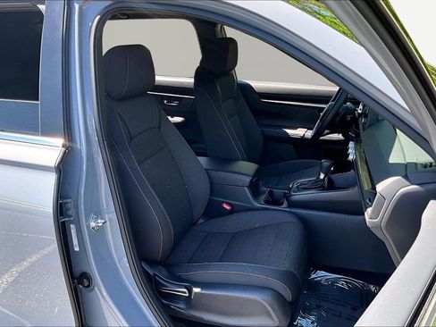 Used 2025 Honda CR-V Sport image 22