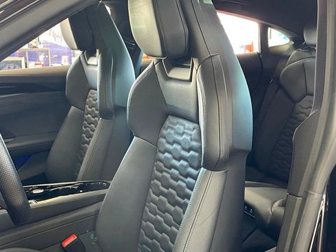 Used 2022 Audi e-tron GT Prestige w/ Prestige Package image 17