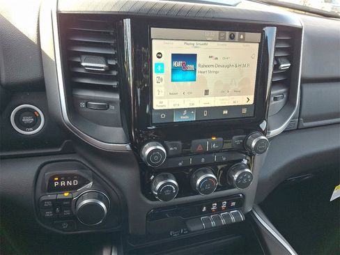 New 2026 RAM 1500 4x4 Crew Cab image 8