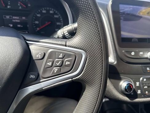 Used 2022 Chevrolet Malibu LT FWD image 32