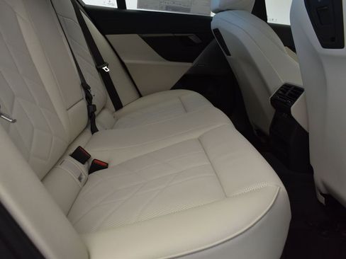 New 2026 BMW 530i w/ Premium Package image 22