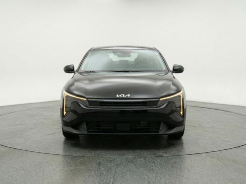 Used 2025 Kia K4 LXS image 2