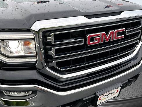 Used 2018 GMC Sierra 1500 SLE w/ SLE Value Package AWD/4WD image 29