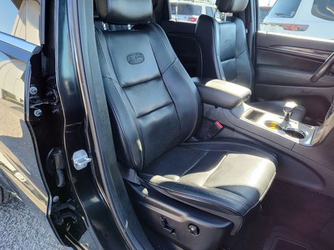 Used 2014 Jeep Grand Cherokee Overland image 24