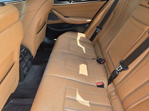 Used 2021 BMW 530i RWD image 22