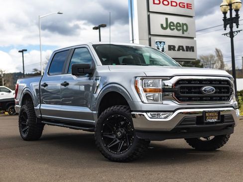 Used 2021 Ford F150 XLT image 1