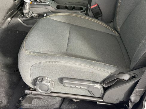 Used 2024 Jeep Wrangler Sport image 11