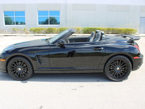 Used 2005 Chrysler Crossfire Convertible image 15