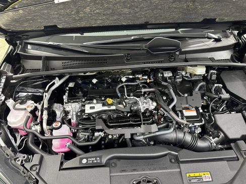 Used 2025 Toyota Prius XLE image 33