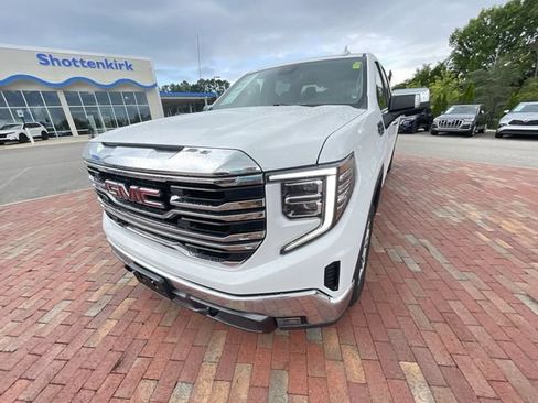 Used 2024 GMC Sierra 1500 SLT RWD image 27