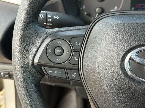 Used 2024 Toyota Corolla LE FWD image 21