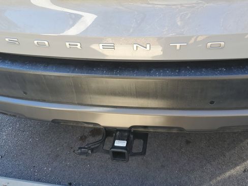 Used 2022 Kia Sorento S image 7