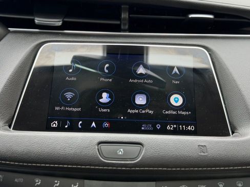 Used 2019 Cadillac XT4 Luxury w/ Cold Weather Package AWD/4WD image 35