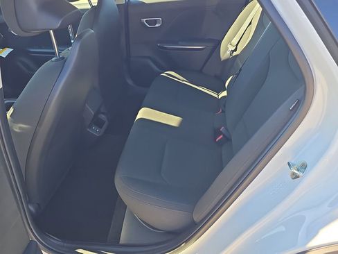New 2026 Kia K4 LX image 16