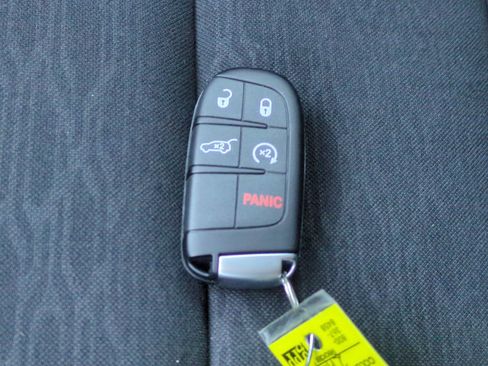 Certified 2025 Dodge Durango GT w/ Blacktop Package image 29