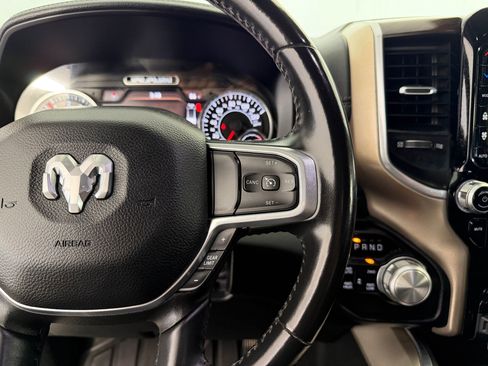 Used 2022 RAM 1500 Laramie AWD/4WD image 15