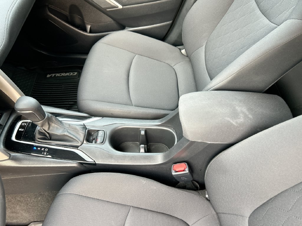 Used 2024 Toyota Corolla Cross LE FWD image 28