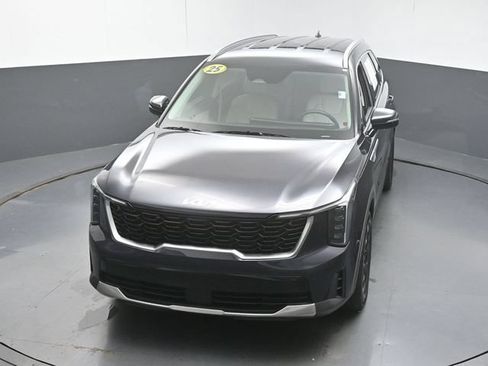 Used 2025 Kia Sorento S FWD image 41