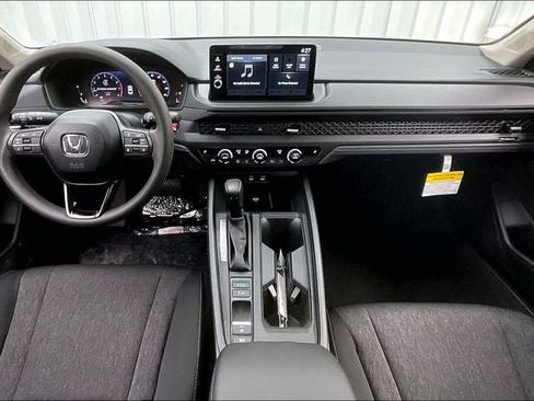 Used 2026 Honda Accord SE image 6