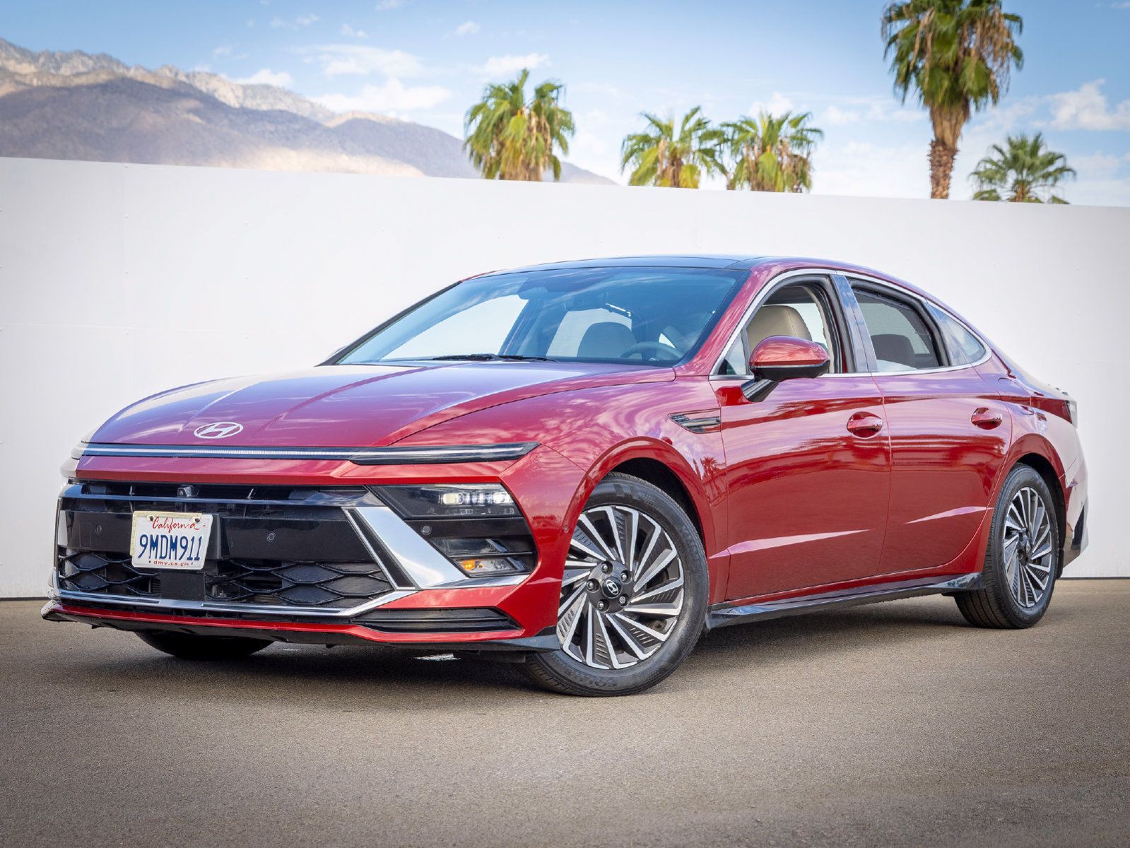 Used 2024 Hyundai Sonata Limited FWD image 1