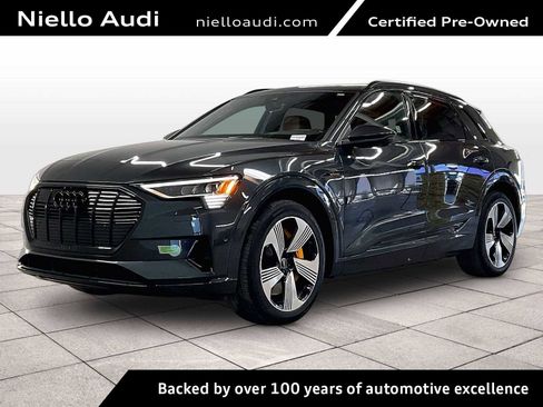 Used 2023 Audi e-tron Premium Plus w/ Premium Plus Package AWD/4WD image 1