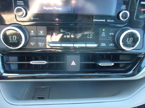 Used 2024 Ford Edge SEL w/ Convenience Package AWD/4WD image 25