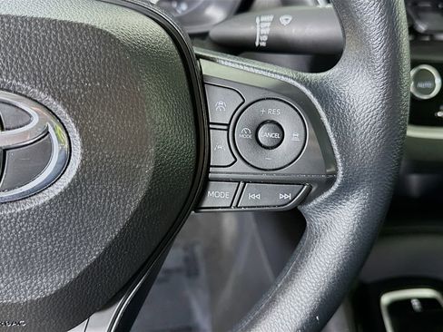 Certified 2025 Toyota Corolla LE FWD image 22