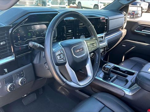Certified 2022 GMC Sierra 1500 SLT image 17