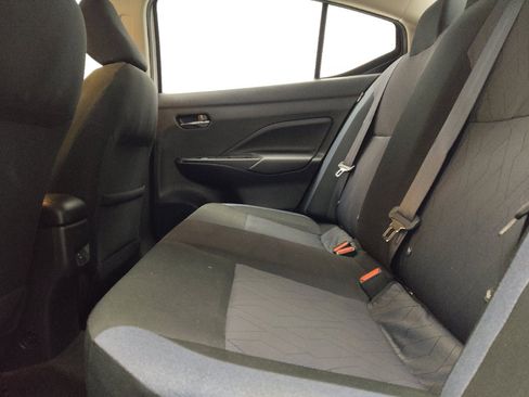 Used 2025 Nissan Versa SV FWD image 18