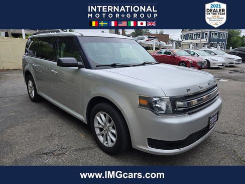 Used 2019 Ford Flex SE FWD image 1