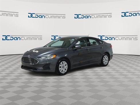 Used 2019 Ford Fusion S image 5