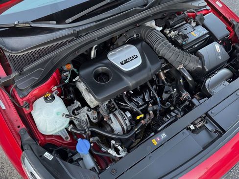 Used 2018 Hyundai Elantra GT Sport w/ Sport Tech Package 04 image 31