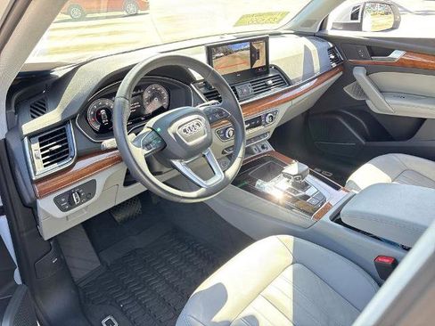 Used 2023 Audi Q5 2.0T Premium Plus w/ Premium Plus Package image 6