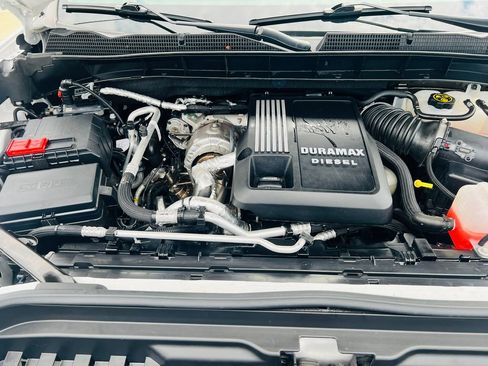 Used 2022 GMC Sierra 1500 SLT w/ SLT Convenience Package AWD/4WD image 45