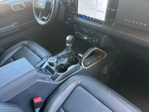 New 2026 Ford Bronco Badlands AWD/4WD image 16