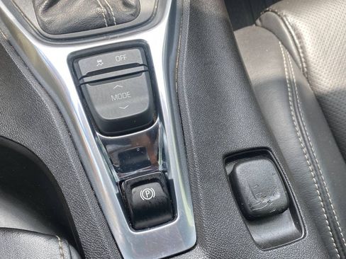 Used 2016 Chevrolet Camaro LT RWD image 33