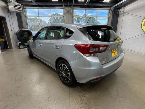 Used 2023 Subaru Impreza 2.0i AWD/4WD image 3