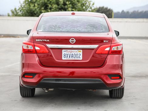 Used 2018 Nissan Sentra SV FWD image 6