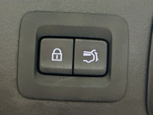 Used 2025 MAZDA CX-90 3.3 Turbo w/ Select Package image 30