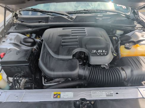 Used 2014 Dodge Challenger SXT RWD image 20