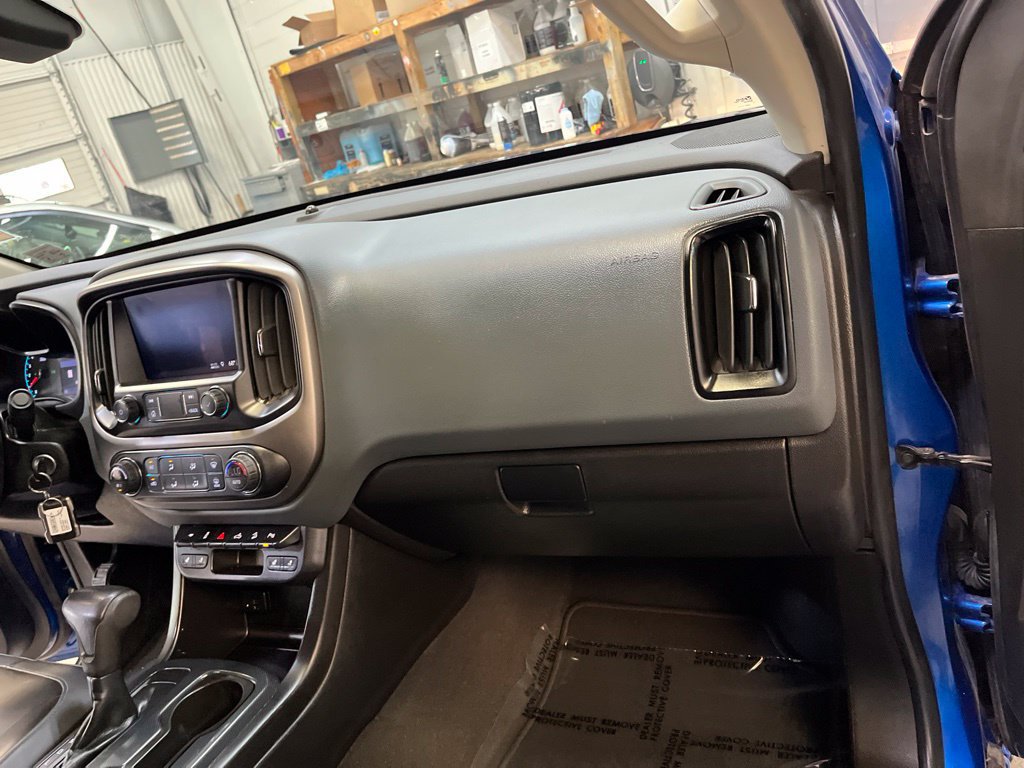 Used 2020 Chevrolet Colorado Z71 AWD/4WD image 37