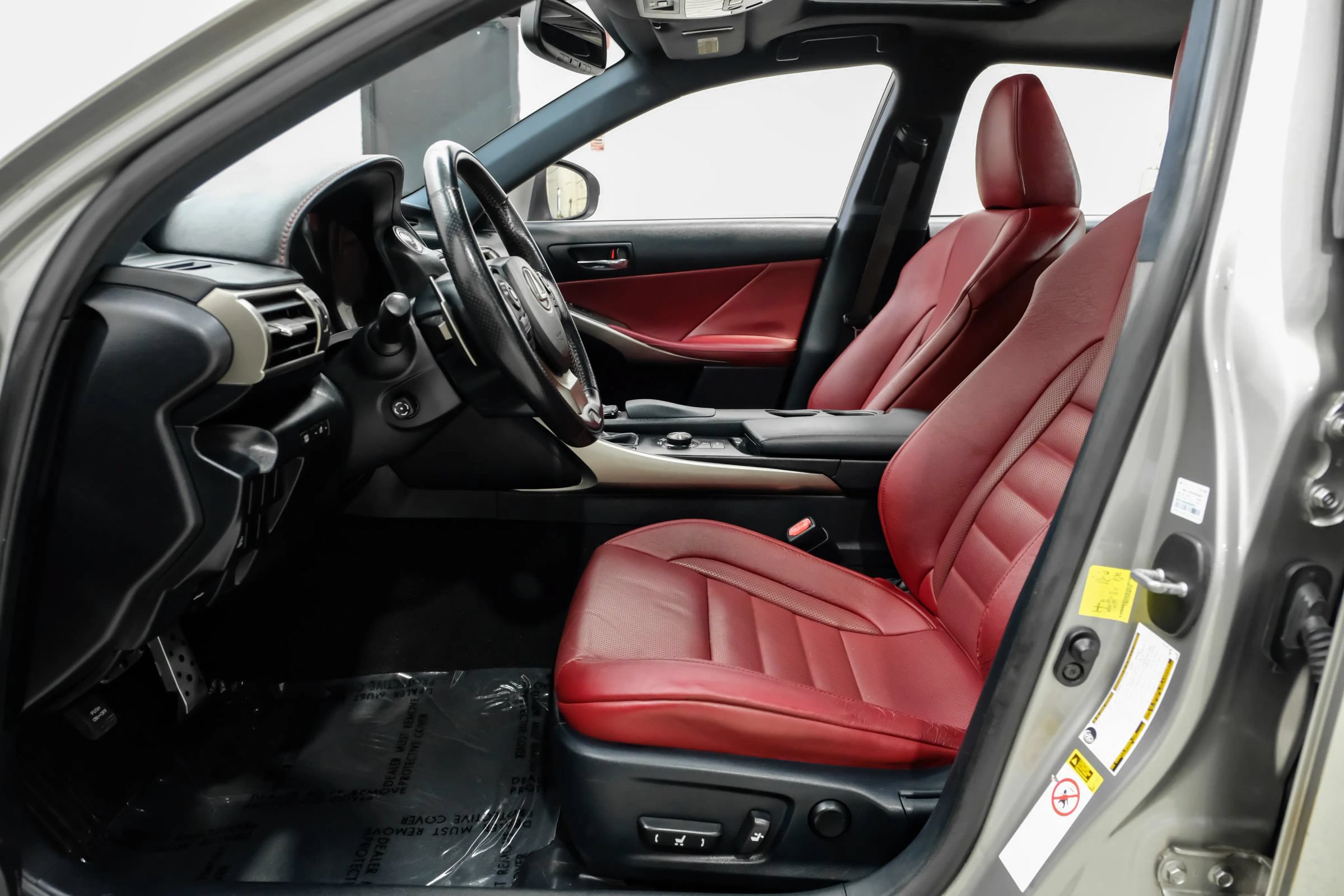 Used 2015 Lexus IS 350 w/ F-Sport Package RWD image 13