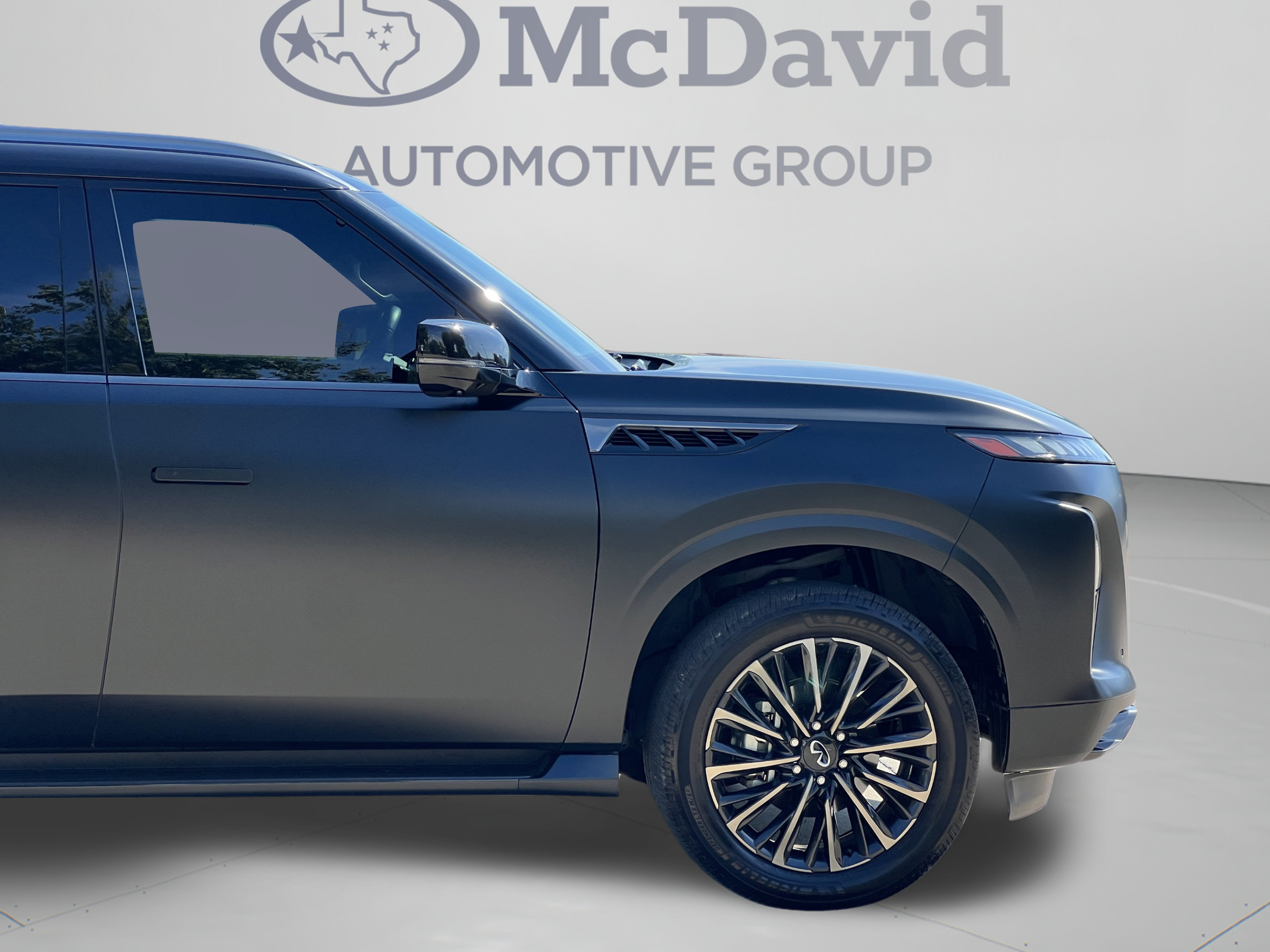 Used 2025 INFINITI QX80 Autograph AWD/4WD image 36