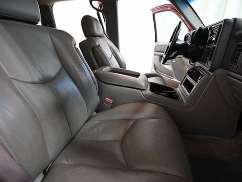 Used 2003 Chevrolet Suburban LT w/ LT Preferred Equipment Group image 25
