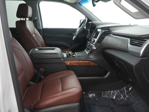 Used 2019 Chevrolet Tahoe Premier w/ Premier Plus Edition image 14