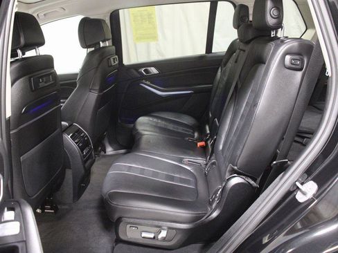 Certified 2022 BMW X7 xDrive40i w/ Premium Package image 15