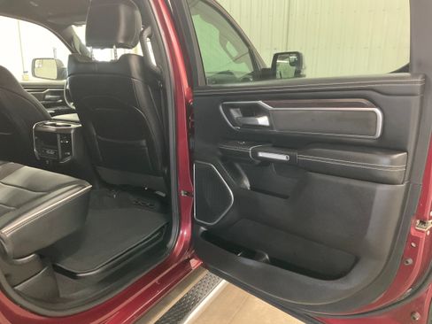 Used 2025 RAM 1500 Laramie AWD/4WD image 24