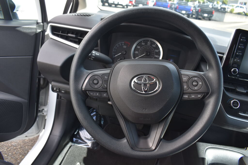 Certified 2021 Toyota Corolla LE w/ Carpet Mat Package (TMS) FWD image 9