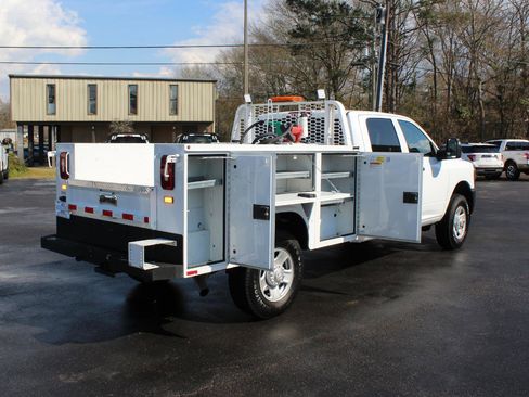 Used 2023 RAM 3500 Tradesman w/ Convenience Group image 19