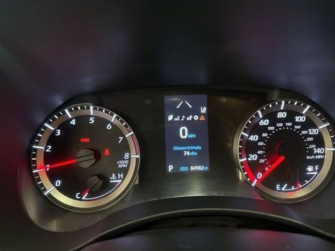 Used 2022 Toyota Highlander LE image 13